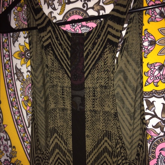 Tank top - Picture 3 of 4